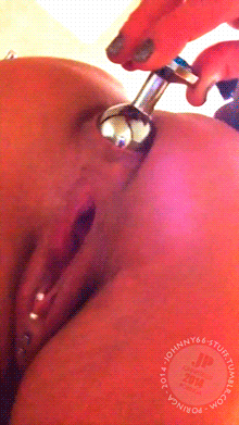 Sex Gif - Amateur anal diamon insertion