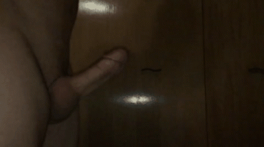 Sex Gif - Big hands free cumshot
