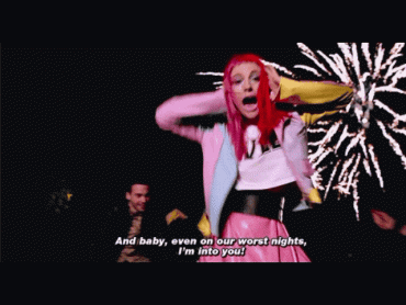 Sex Gif - Hayley Williams - No Panties!