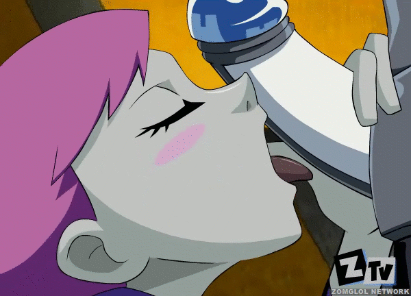 Jinx goes to town on cyborg