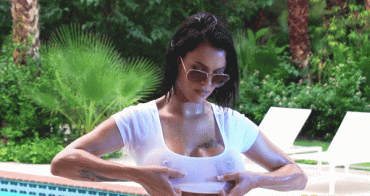 Sex Gif - Peta Jensen Showing The Goodies