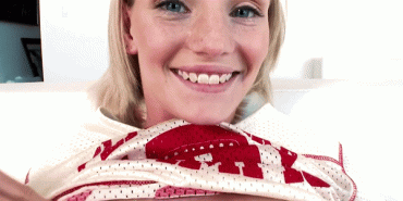 Sex Gif - Cute teen Sammie kiss