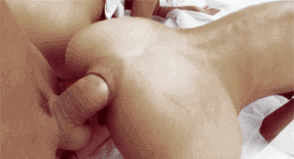 Sex Gif - Hot brunette knows how to fuck with her asshole...