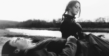 Sex Gif - Kaya Scodelario serieTVbritain much airblowjob It’s not exactly a handjob (yet) however I like the subtle touching and whole composition.