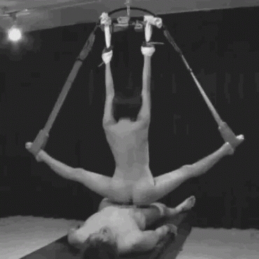 Sex Gif - Taniec na penisie
