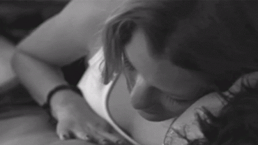 Sex Gif - erotic kissing (black and white)