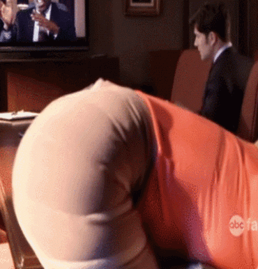 Sex Gif - Hilary Duff butt hypnotizes