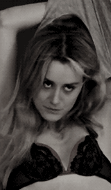 Sex Gif - Piper Reveals Her Perkies (Taylor Schilling in “Orange is the New Black” (and White!))