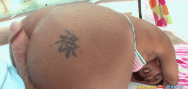 Sex Gif - RUBBING HIS COCK OVER HER PUSSY