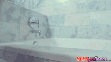 Sex Gif - Valentines, Reality Kings, Molly Mae & Nikki Capone