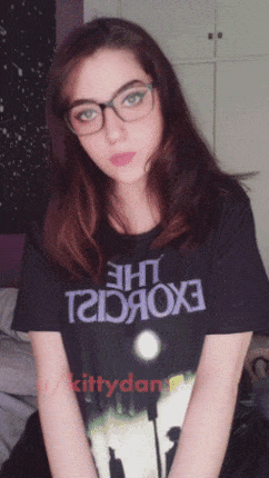 Sex Gif - Dropping those tits