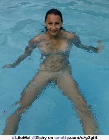 Sex Picture - Girlfriend Lilo Mai swimming